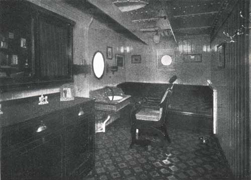 BookOfViews Photo 16 NewEngland Hairdressers ToiletSaloon 500