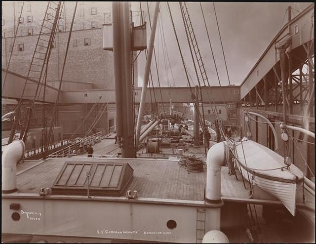 RMS Commonwealth - Foredeck